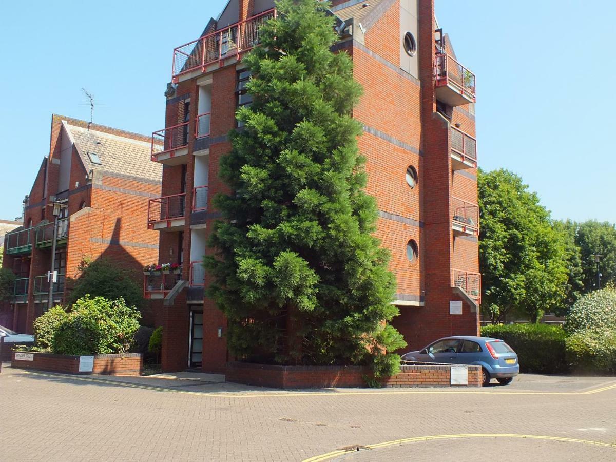 לונדון Rotherhithe Apartment Near Park And River מראה חיצוני תמונה